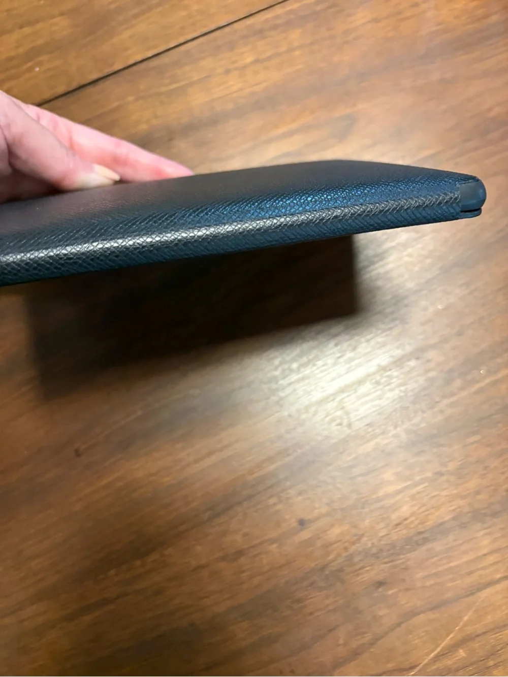 Amazon Kindle Paperwhite Leather Cover in Black with Magnetic Tab